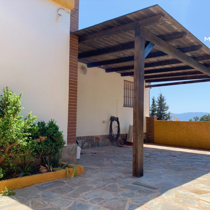 Porche de madera personalizado para adaptarse a tu estilo de vida.